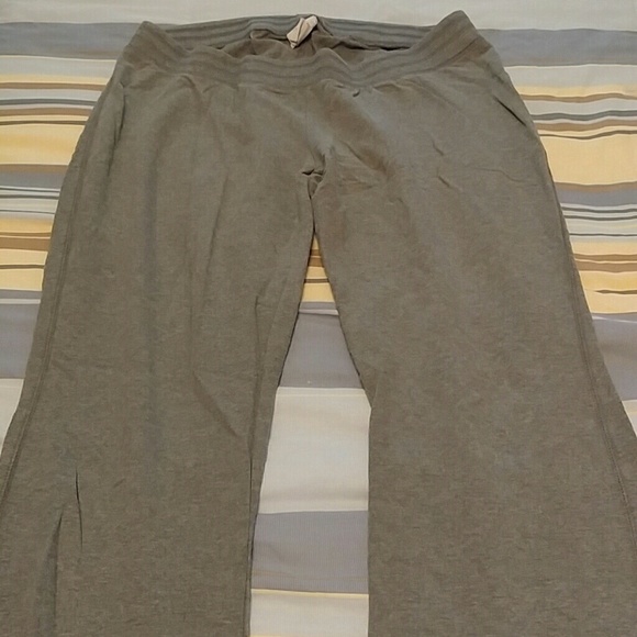 Maternity Gray lounge pants - Picture 1 of 3